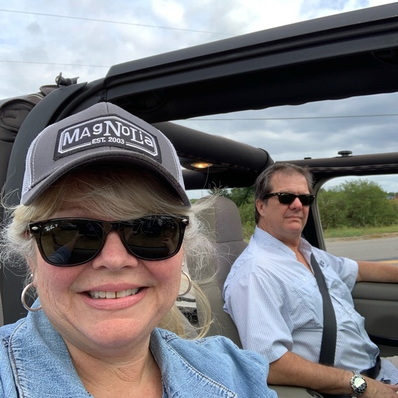 Meet your Posher, Lisa - Picture 5 of 8